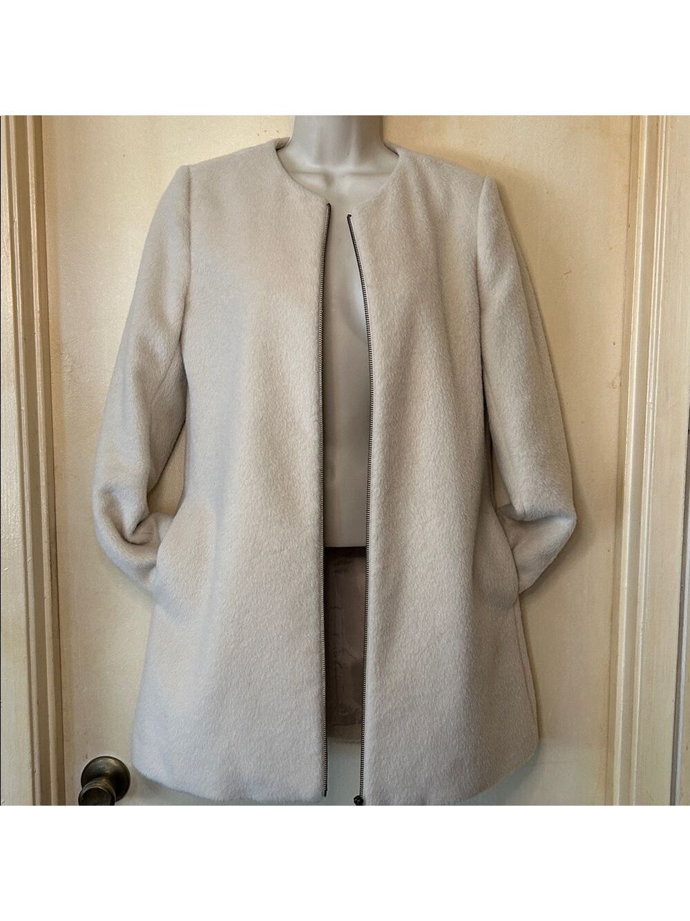 Anthropologie Tulle Faux Mohair Collarless Zip Up Coat, Ivory, size XS - Picture 6 of 12